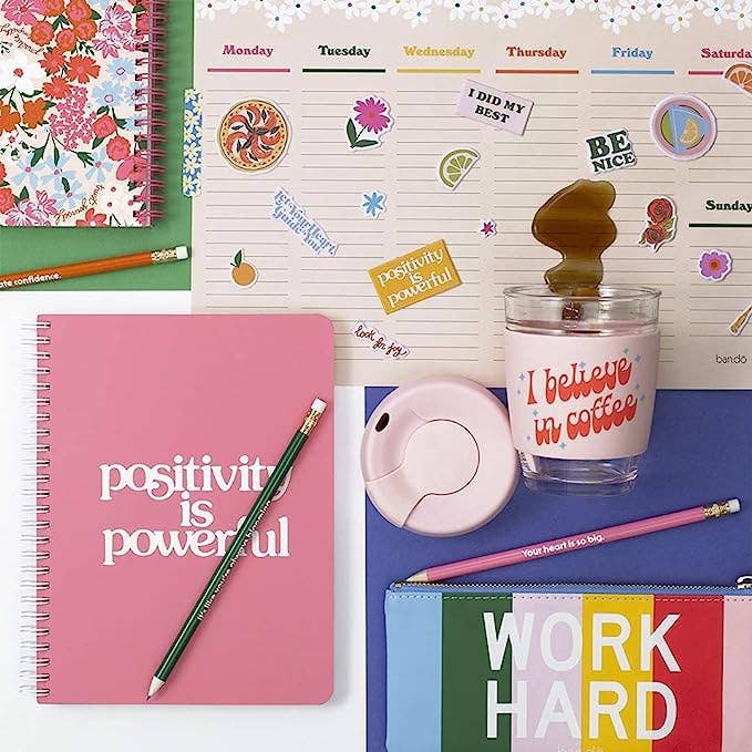 Week-To-Week Mega Desk Notepad - Daisies