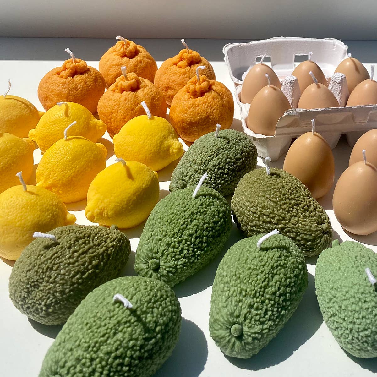 Avocado Candle: Green / Sea Salt & Orchid / Single Avo
