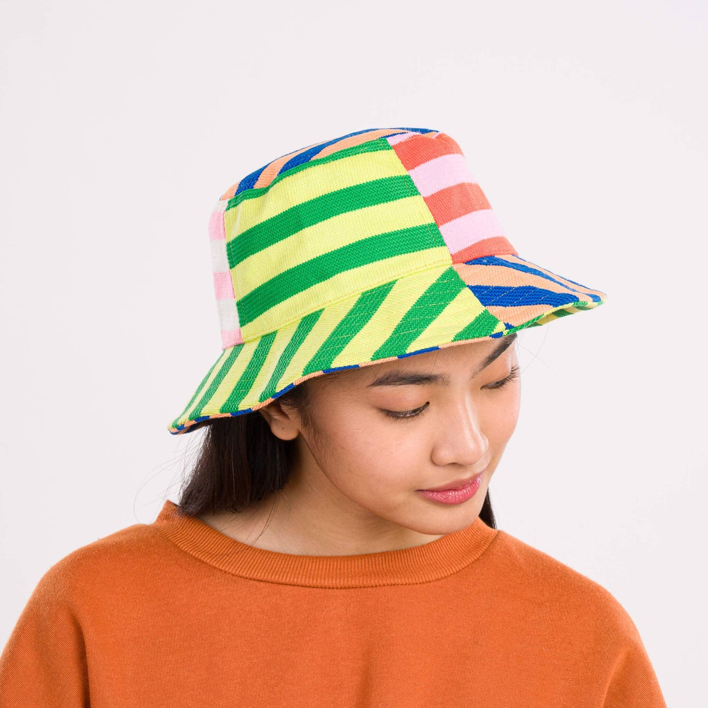Super Stripe Bucket Hat: Peach Cobalt