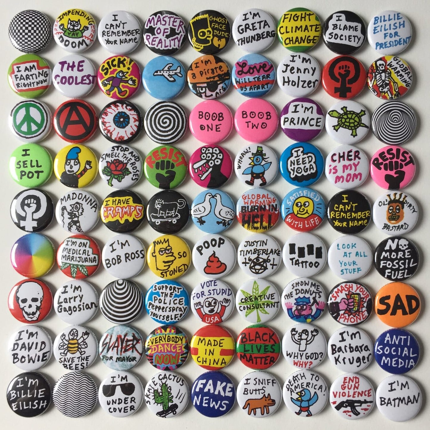 Button Noah Lyon