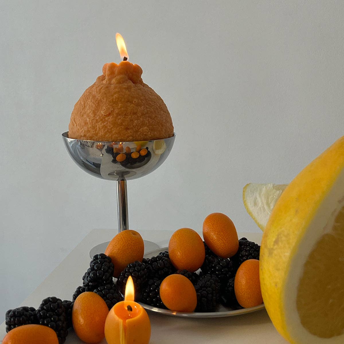 Large Dekopon Citrus Candle: Orange / Citrus / Single Sumo