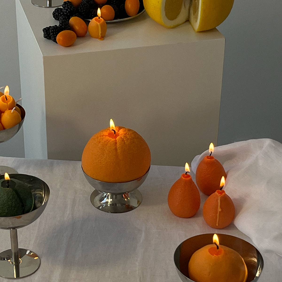 Tangerine Candle: Orange / Citrus / Single Tangerine