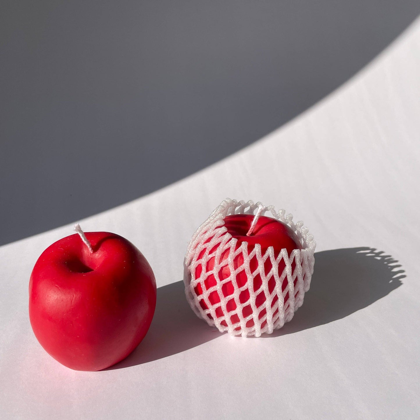 Apple Candle - Red: Red / Apple Harvest / Single Apple
