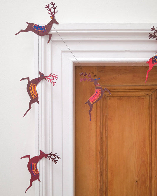 REINDEERS SEWN GARLAND