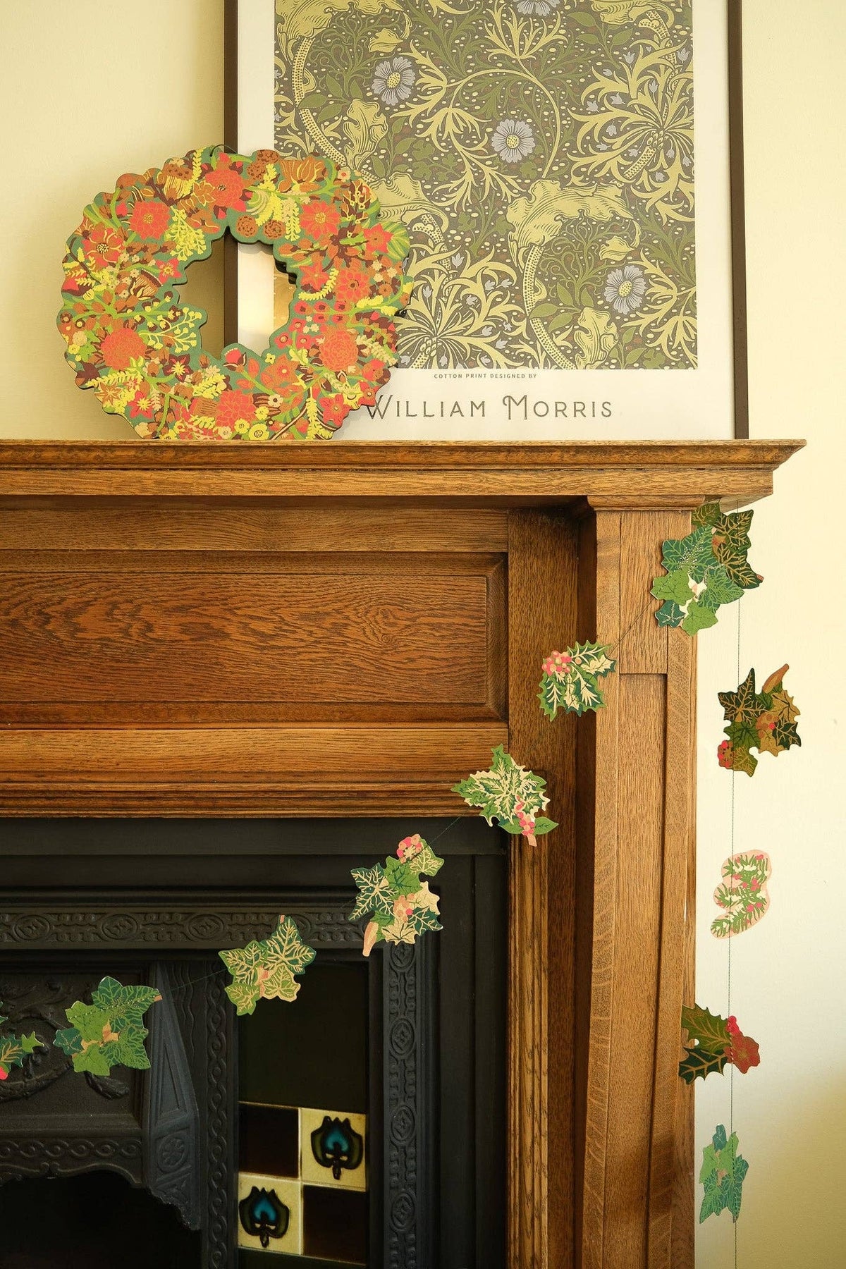 HOLLY AND IVY SEWN GARLAND