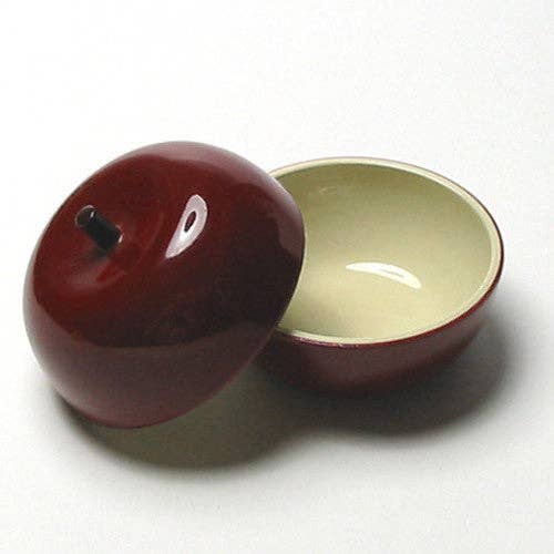 Isuke LACQUER WARE Small Case: Apple